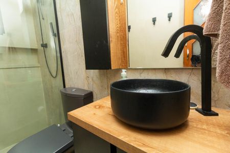 Casa à venda com 142m², 2 quartos e 2 vagas Casa à venda com 142m², 2 quartos e 2 vagasBanheiro 2