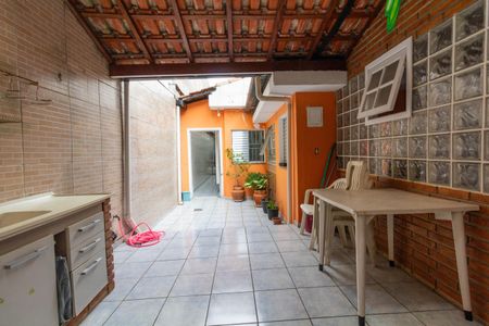 Casa à venda com 142m², 2 quartos e 2 vagas Casa à venda com 142m², 2 quartos e 2 vagasQuintal