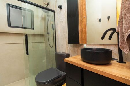 Casa à venda com 142m², 2 quartos e 2 vagas Casa à venda com 142m², 2 quartos e 2 vagasBanheiro 2