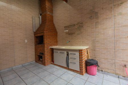 Casa à venda com 142m², 2 quartos e 2 vagas Casa à venda com 142m², 2 quartos e 2 vagasQuintal