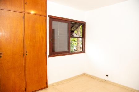 Casa à venda com 130m², 3 quartos e 2 vagas Casa à venda com 130m², 3 quartos e 2 vagasQuarto 1