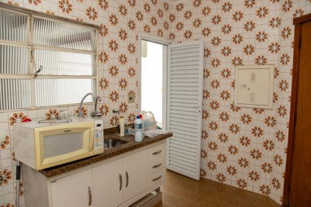 Casa à venda com 130m², 3 quartos e 2 vagas Casa à venda com 130m², 3 quartos e 2 vagasCozinha