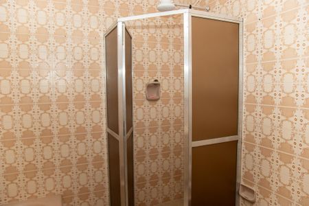 Casa à venda com 130m², 3 quartos e 2 vagas Casa à venda com 130m², 3 quartos e 2 vagasBanheiro