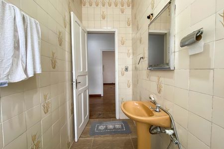 Casa à venda com 280m², 3 quartos e 2 vagasBanheiro Social