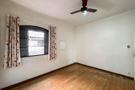 Casa à venda com 280m², 3 quartos e 2 vagasQuarto 2