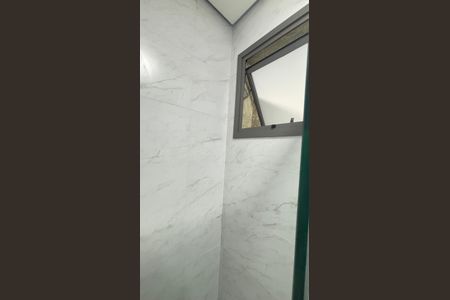 Apartamento à venda com 69m², 2 quartos e 1 vaga Apartamento à venda com 69m², 2 quartos e 1 vagaBanheiro da Suíte