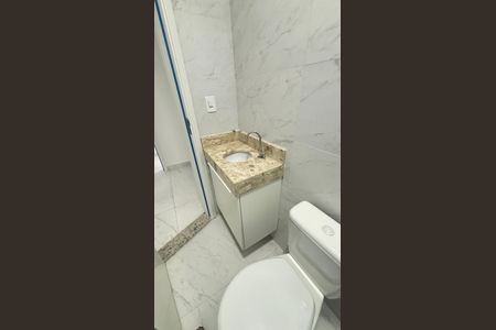 Apartamento à venda com 74m², 2 quartos e 1 vaga Apartamento à venda com 74m², 2 quartos e 1 vagaBanheiro da Suíte
