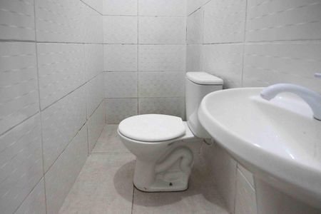 Casa para alugar com 38m², 2 quartos e sem vagaBanheiro