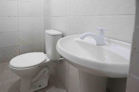 Casa para alugar com 38m², 2 quartos e sem vagaBanheiro