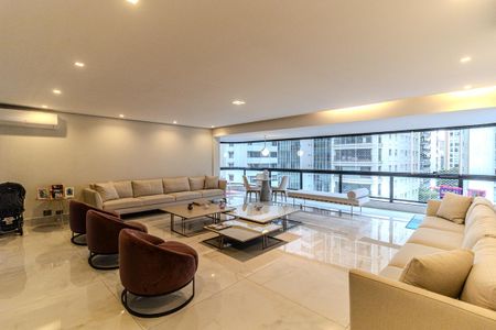 Apartamento à venda com 245m², 4 quartos e 3 vagasSala