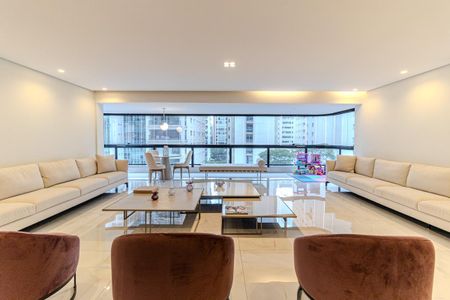 Apartamento à venda com 245m², 4 quartos e 3 vagasSala