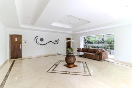 Apartamento à venda com 245m², 4 quartos e 3 vagasHall Social