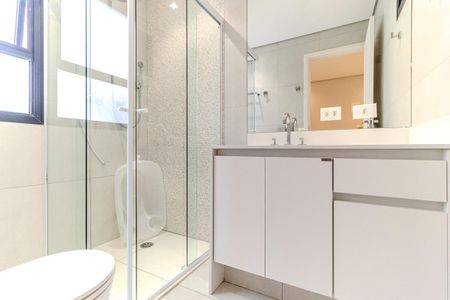 Apartamento à venda com 245m², 4 quartos e 3 vagasBanheiro da Suíte 1