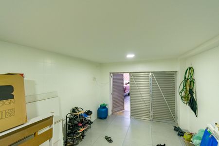 Casa à venda com 177m², 3 quartos e 2 vagasPorão