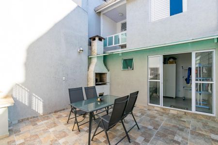 Casa à venda com 177m², 3 quartos e 2 vagasChurrasqueira