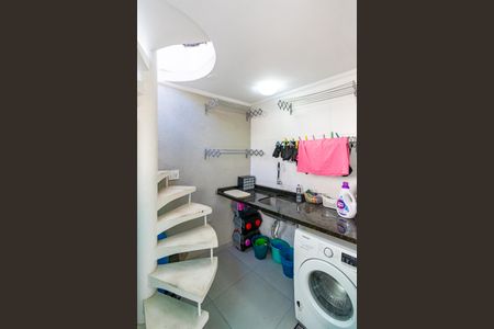 Casa à venda com 177m², 3 quartos e 2 vagasLavanderia