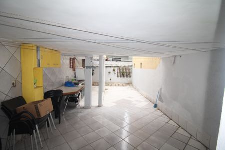 Casa à venda com 172m², 4 quartos e 2 vagasÁrea de Serviço