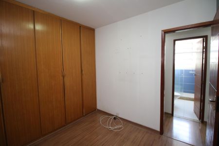 Apartamento à venda com 74m², 3 quartos e 2 vagasQuarto 3
