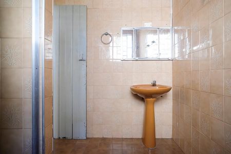 Casa à venda com 400m², 2 quartos e 5 vagasBanheiro