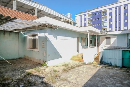 Casa à venda com 400m², 2 quartos e 5 vagasGaragem e quintal