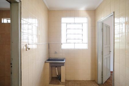 Casa à venda com 400m², 2 quartos e 5 vagasÁrea de serviço