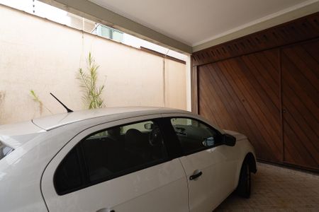 Casa à venda com 172m², 3 quartos e 2 vagas Casa à venda com 172m², 3 quartos e 2 vagasGaragem