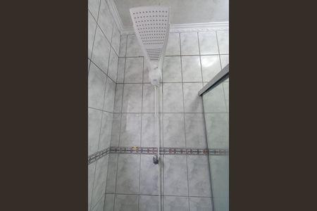 Casa à venda com 172m², 3 quartos e 2 vagas Casa à venda com 172m², 3 quartos e 2 vagasBanheiro / Suite