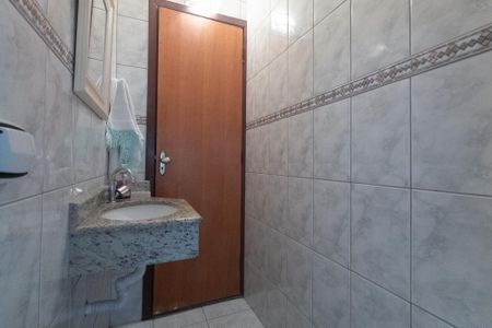 Casa à venda com 172m², 3 quartos e 2 vagas Casa à venda com 172m², 3 quartos e 2 vagasLavabo