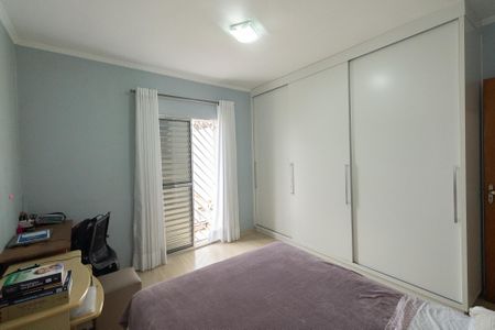 Casa à venda com 172m², 3 quartos e 2 vagas Casa à venda com 172m², 3 quartos e 2 vagasQuarto 1