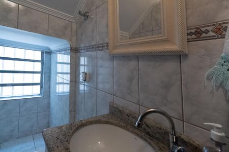 Casa à venda com 172m², 3 quartos e 2 vagas Casa à venda com 172m², 3 quartos e 2 vagasLavabo