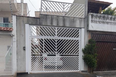 Casa à venda com 172m², 3 quartos e 2 vagas Casa à venda com 172m², 3 quartos e 2 vagasFachada