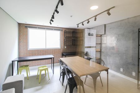 Apartamento para alugar com 43m², 2 quartos e sem vaga Apartamento para alugar com 43m², 2 quartos e sem vagaÁrea comum - Home Office