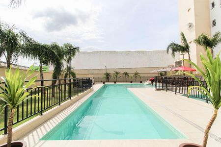 Apartamento para alugar com 43m², 2 quartos e sem vaga Apartamento para alugar com 43m², 2 quartos e sem vagaÁrea comum - Piscina