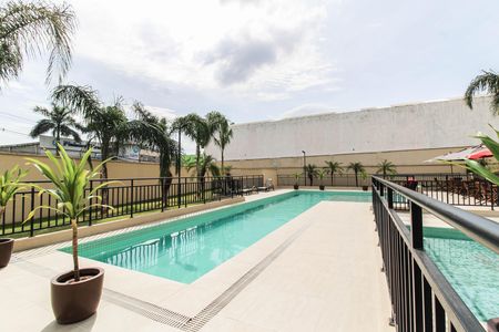 Apartamento para alugar com 43m², 2 quartos e sem vaga Apartamento para alugar com 43m², 2 quartos e sem vagaÁrea comum - Piscina