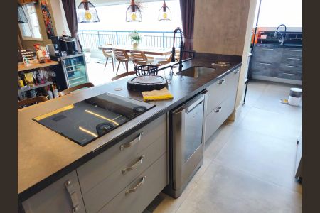 Apartamento à venda com 113m², 2 quartos e 2 vagasCozinha