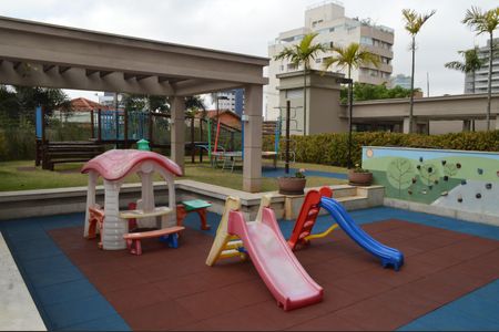 Apartamento à venda com 113m², 2 quartos e 2 vagasÁrea comum - Playground