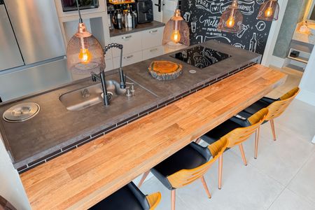 Apartamento à venda com 113m², 2 quartos e 2 vagas Apartamento à venda com 113m², 2 quartos e 2 vagasCozinha