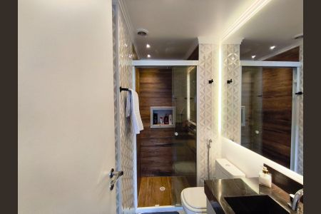 Apartamento à venda com 113m², 2 quartos e 2 vagasBanheiro da Suíte 2