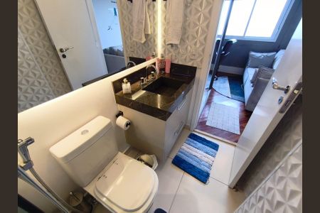 Apartamento à venda com 113m², 2 quartos e 2 vagasBanheiro da Suíte 2