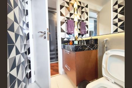 Apartamento à venda com 113m², 2 quartos e 2 vagasBanheiro da Suíte 1