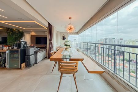 Apartamento à venda com 113m², 2 quartos e 2 vagas Apartamento à venda com 113m², 2 quartos e 2 vagasVaranda Gourmet