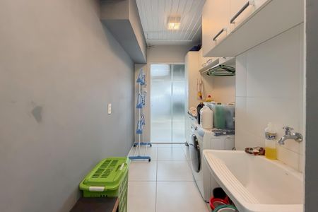 Apartamento à venda com 113m², 2 quartos e 2 vagas Apartamento à venda com 113m², 2 quartos e 2 vagasÁrea de Serviço