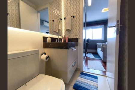Apartamento à venda com 113m², 2 quartos e 2 vagasBanheiro da Suíte 2