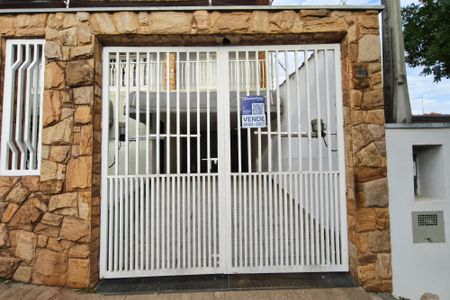 Casa à venda com 580m², 7 quartos e 3 vagas Casa à venda com 580m², 7 quartos e 3 vagasPlaca