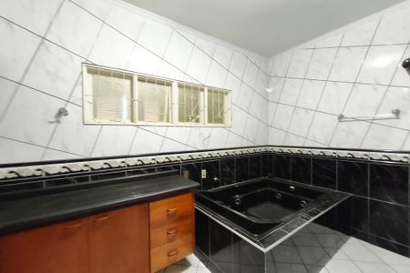 Casa à venda com 580m², 7 quartos e 3 vagas Casa à venda com 580m², 7 quartos e 3 vagasBanheiro Suíte 1