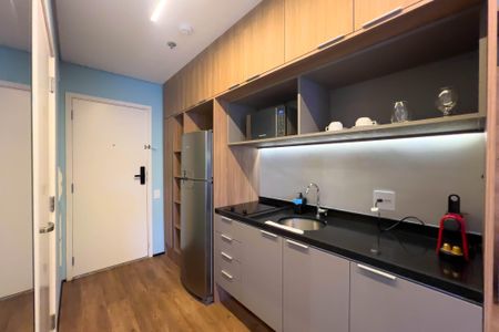 Studio para alugar com 28m², 1 quarto e sem vaga Studio para alugar com 28m², 1 quarto e sem vagaCozinha