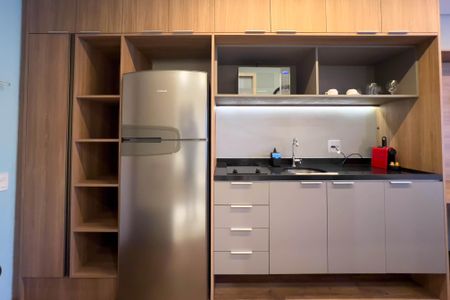 Studio para alugar com 28m², 1 quarto e sem vaga Studio para alugar com 28m², 1 quarto e sem vagaCozinha