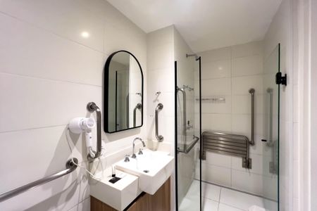 Studio para alugar com 28m², 1 quarto e sem vaga Studio para alugar com 28m², 1 quarto e sem vagaBanheiro