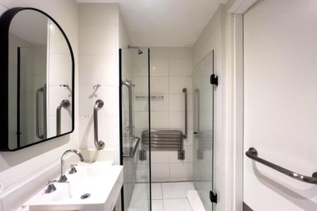 Studio para alugar com 28m², 1 quarto e sem vaga Studio para alugar com 28m², 1 quarto e sem vagaBanheiro