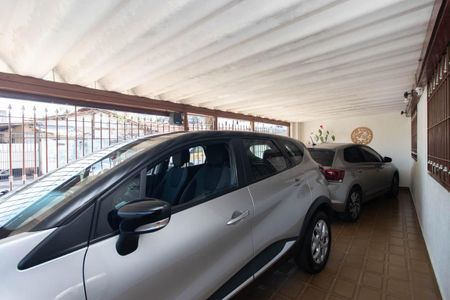 Casa à venda com 189m², 3 quartos e 2 vagas Casa à venda com 189m², 3 quartos e 2 vagasGaragem